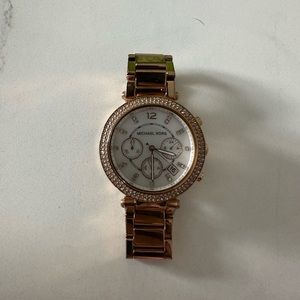 Michael kors rose gold watch